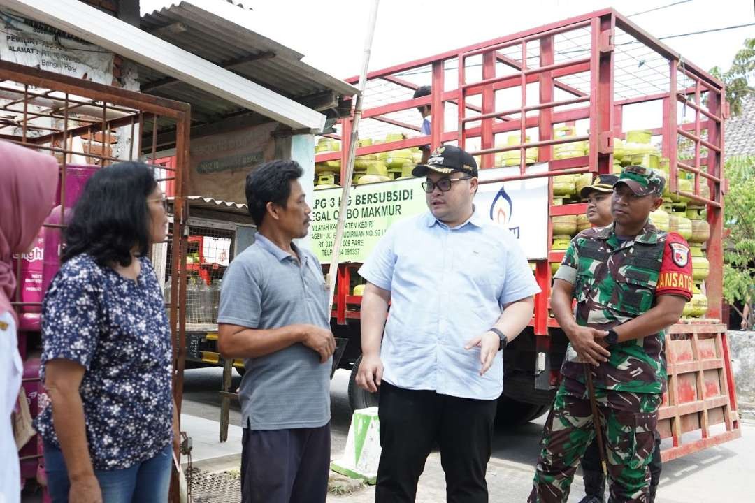 Upaya Bupati Kediri, Hanindito Himawan Pramana membuahkan hasil, elpiji kembali normal. (Foto: Istimewa)