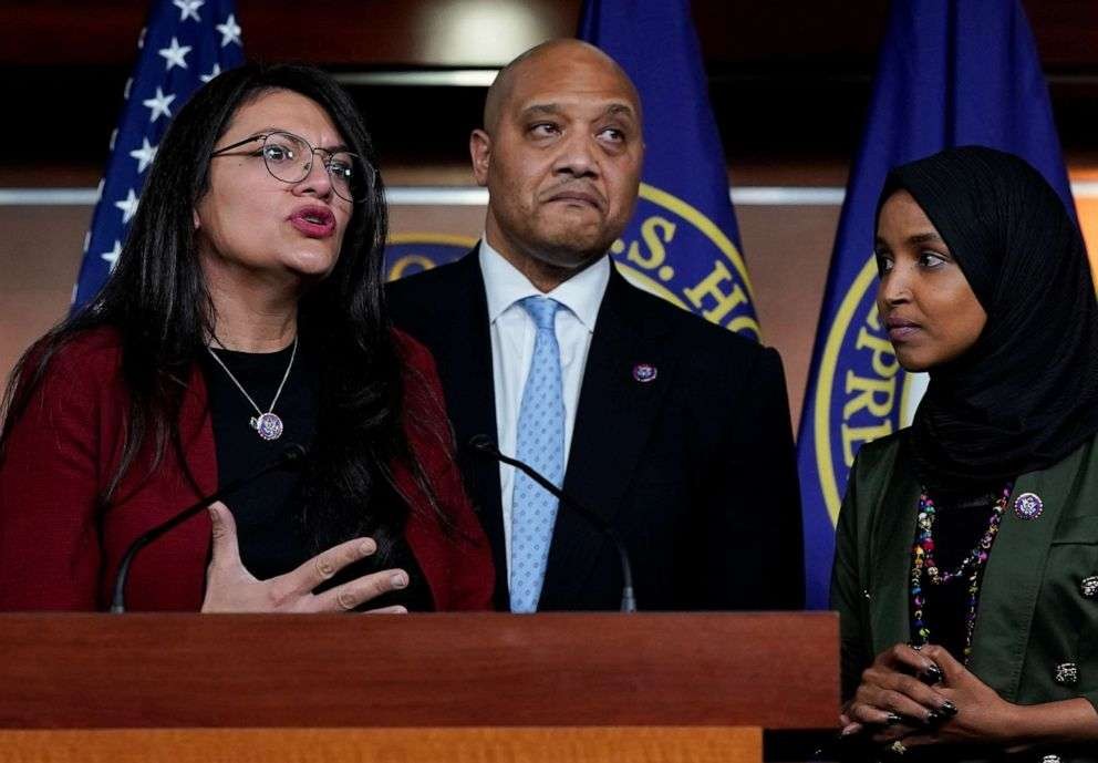 Kongres Amerika Serikat (AS) telah mengambil langkah signifikan untuk mengakui Islam sebagai agama yang besar. Tampak, Ilhan Omar anggota Kongres AS. (Foto: politico)