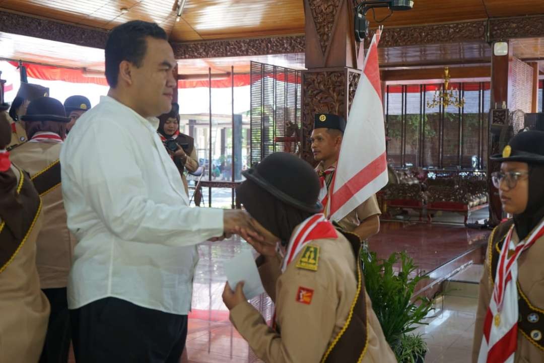 Bupati Blora Arief Rohman melepas kontingen Pramuka Blora (Foto: Humas Pemkab Blora)