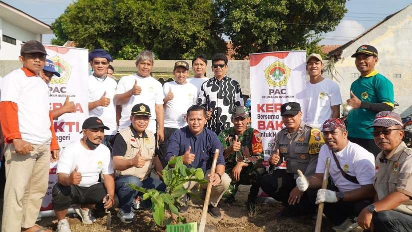 Jelang HUT ke-78 RI, LDII Kota Kediri sukseskan kerja bakti nasional 2023. (Foto: Istimewa)