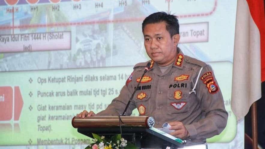 Direktur Lalu Lintas (Dirlantas) Polda NTB, Kombes Pol Djoni Widodo bicara soal aturan baru buat SIM. (Foto: Humas Polda NTB)