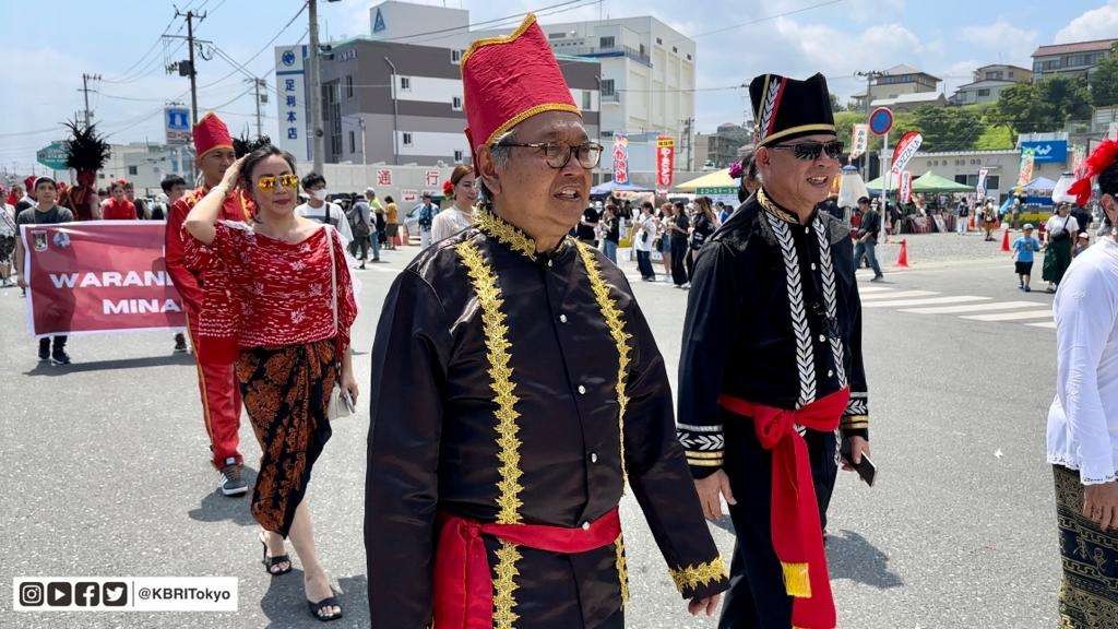 Keindahan busana dan tarian asal Minahasa memukau warga Jepang yang hadir pada tiga kesempatan promosi seni, budaya dan pariwisata dalam rangkaian kegiatan Indonesia Japan Friendship Day 2023 di Kesennuma. (Foto: Dok KBRI Tokyo)