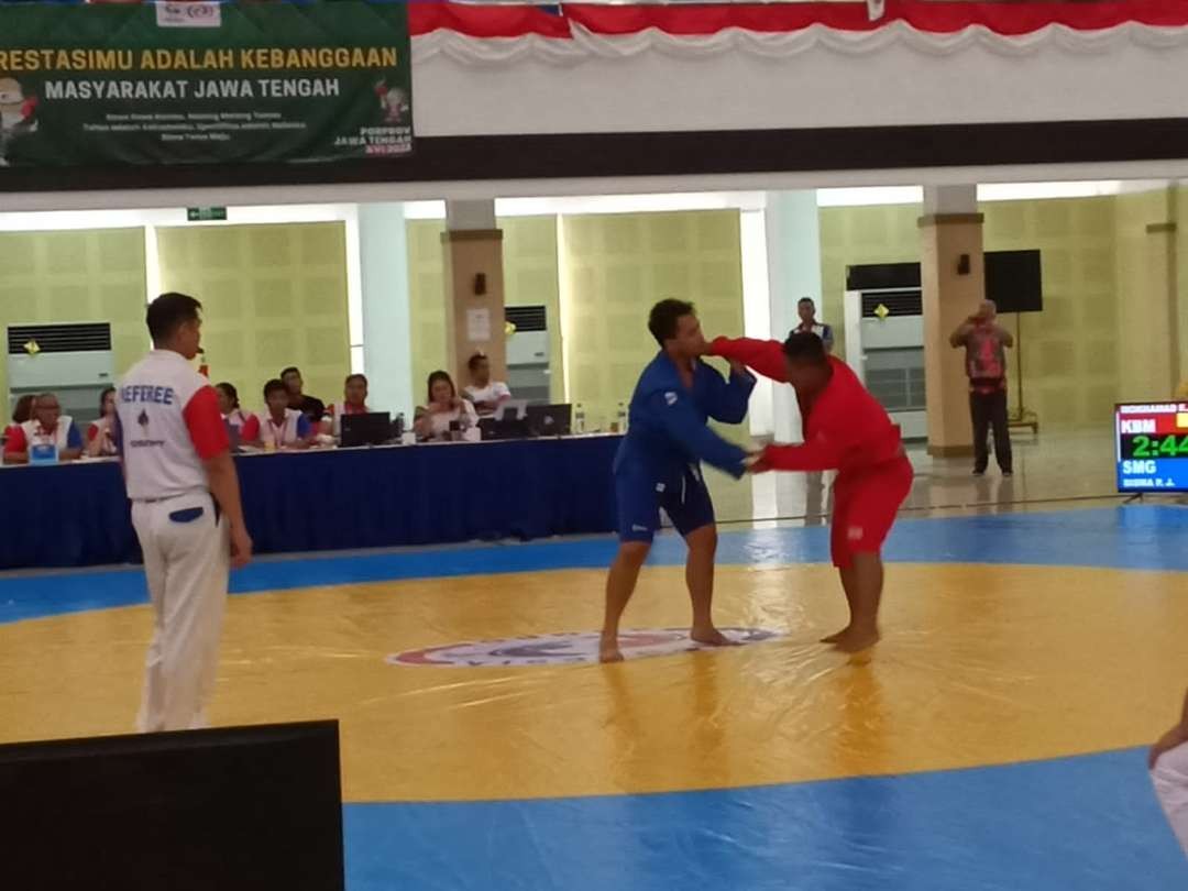 Kejuaraan sambo pada Porprov Jateng 2023 (Foto: Ahmad Sampurno/ Ngopibareng.id)