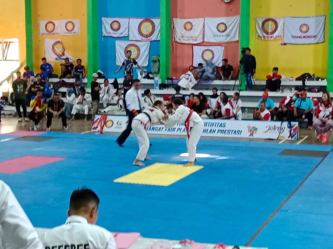 Pertandingan Jujitsu Porprov Jateng 2023, (foto: Ahmad Sampurno/ Ngopibareng.id)