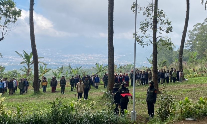 Upacara Kemerdekaan Republik Indonesia ke-78 di Hutan Lereng Gunung Pucung, Kota Batu (Foto: Lalu Theo/Ngopibareng.id)