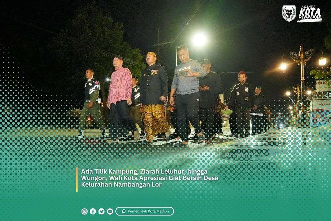 Walikota Madiun Maidi berkeliling kampung bersama warga di Kelurahan Nambangan Lor, Madiun, pada Kamis 17 Agustus 2023. (Foto: dok. madiunkota)