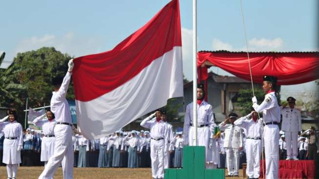 Upacara bendera peringatan Hari Proklamasi Kemerdekaan Indonesia.(Foto: dok/ngopibareng.id)