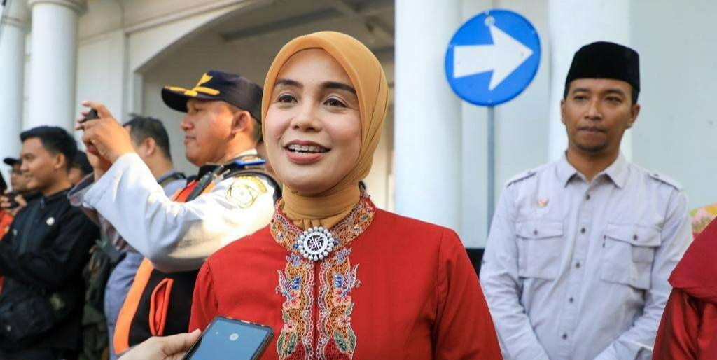 Siti Atikoh Ganjar Pranowo berpamitan kepada masyarakat Jawa Tengah menjelang akhir masa jabatannya sebagai Ketua Tim Penggerak PKK Provinsi Jawa Tengah. (Foto: Humas Pemprov Jateng)