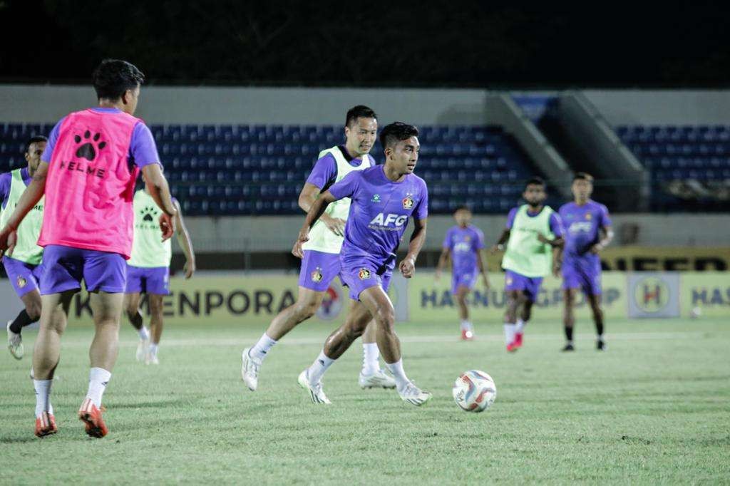 Persik Kediri akan berupaya meladeni agresivitas tuan rumah Barito Putera saat bertanding di stadion Damang Lehman Sabtu 19 Agustus 2023. (Foto: Istimewa)