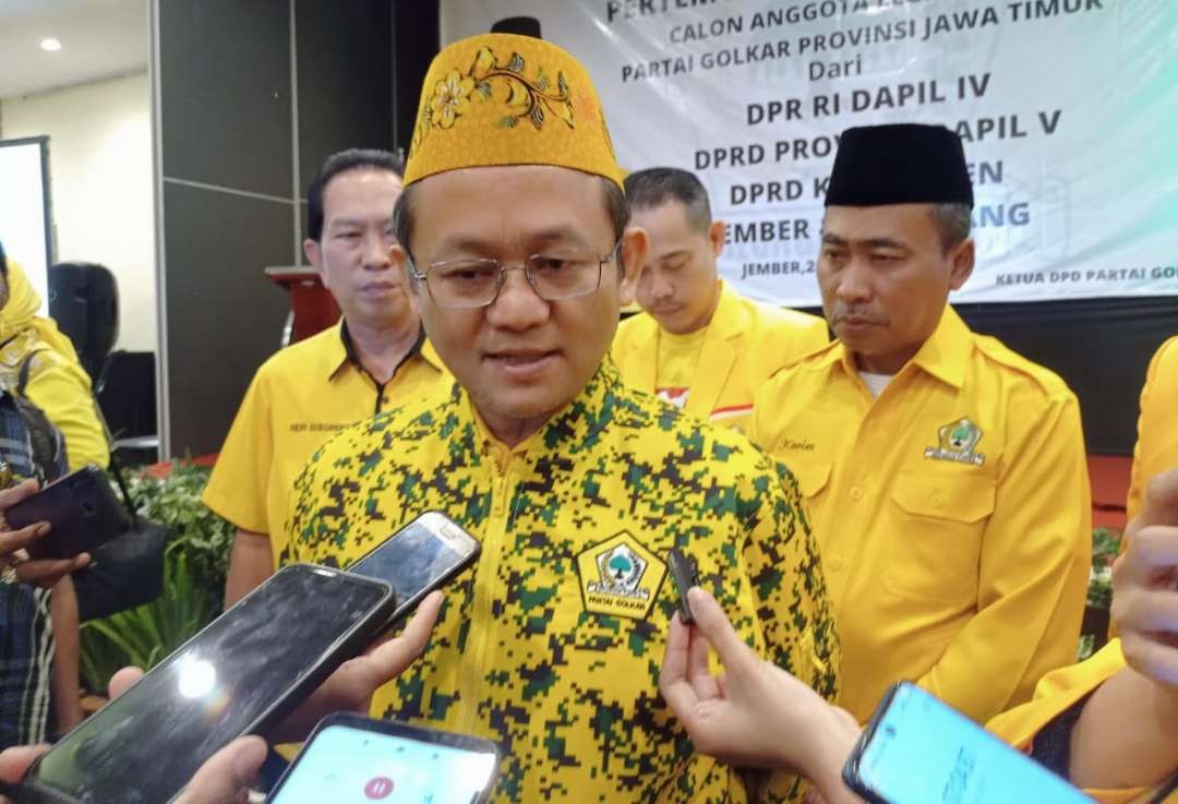 Ketua Dewan Pimpinan Daerah (DPD) Golkar Jawa Timur, M Sarmuji menilai Prabowo memiliki gen politik identik dengan Golkar (Foto: Rusdi/Ngopibareng.id)