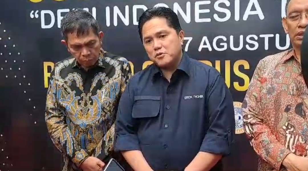 Ketua PSSI, Erick Thohir, usai mengikuti acara di Surabaya, Minggu 27 Agustus 2023. (Foto: Tangkapan Layar)