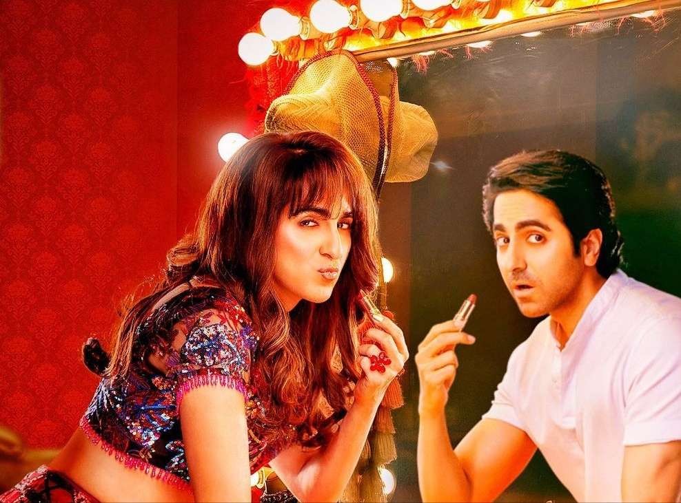 Akting aktor Bollywood Ayushmann Khurrana berperan sebagai Karam dan Pooja. (Foto: Instagram)