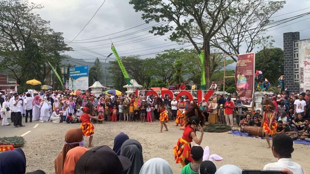 Kirab Pusaka Ki Wonopolo atau disebut Mbah Kapyuran, adalah tokoh sekaligus cikal bakal Desa/Kecamatan Ngadirejo, Kabupaten Pacitan. (Foto: dok. pacitankab)