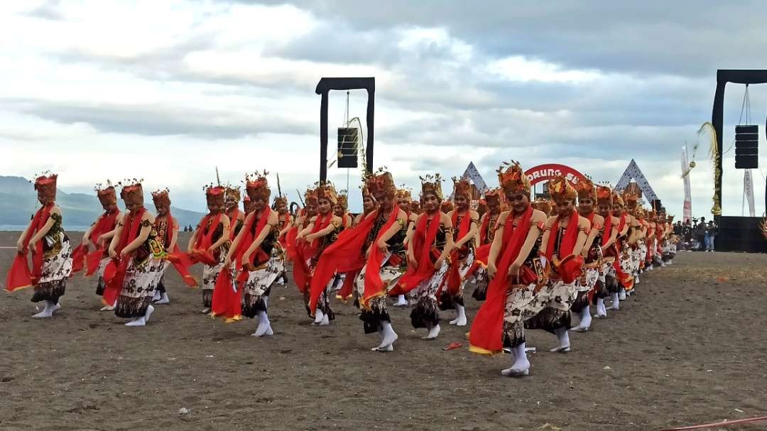 Event Gandrung Sewu di BanyuwangiTahun 2022 lalu. (Foto: Muh Hujaini/Ngopibareng.id)