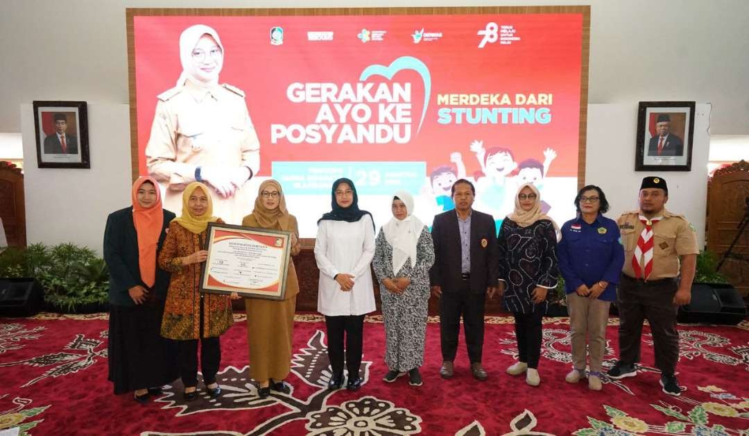 Bupati Banyuwangi Ipuk Fiestiandani telah meluncurkan program Posyandu Terintegrasi untuk memberikan layanan pada usia remaja di Posyandu. (Foto: Humas Pemkab Bnayuwangi)