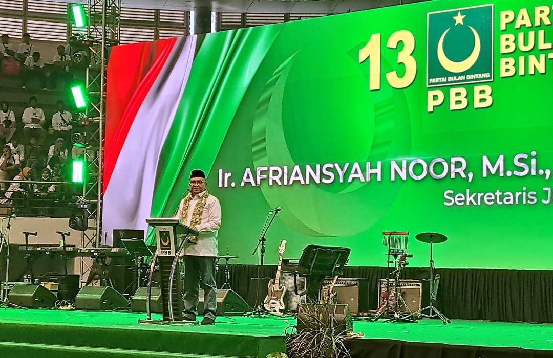 Sekjen PBB Afriansyah Noor saat menyampaikan orasi politik pada Konsolidasi II PBB di Surabaya. (Foto: Pita Sari/Ngopibareng.id)