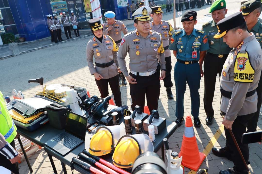 Polrestabes Surabaya saat melakukan persiapan Operasi Zebra hari ini. (Foto: Ist)