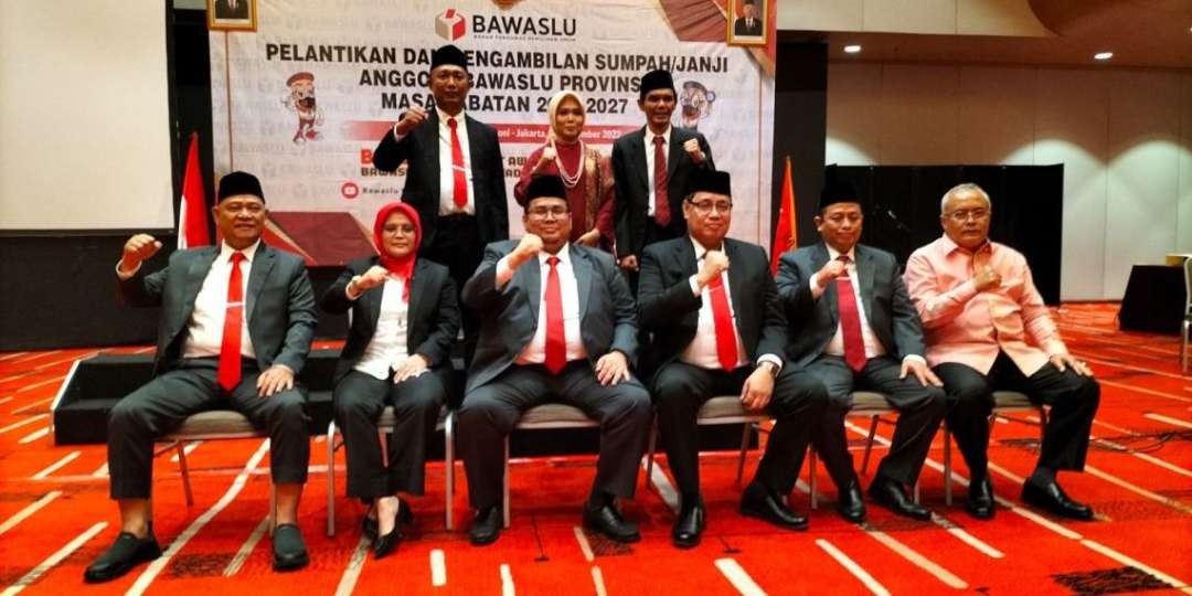 Komisioner Bawaslu Jatim periode 2022-2027. (Foto: dok. bawaslu jatim)