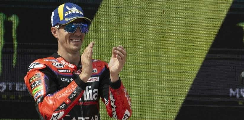 Maverick Vinales mendapat peringatan resmi setelah diketahui menggunakan tekanan ban di bawah batas mininum di MotoGP Catalunya 2023. (Foto: Twitter/@ApriliaOfficial)