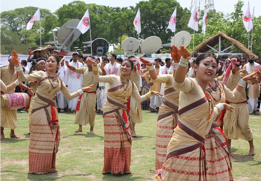 Presiden Joko Widodo tiba di India disambut Tari Bihu. (Ilustrasi: Utsav Pedia)