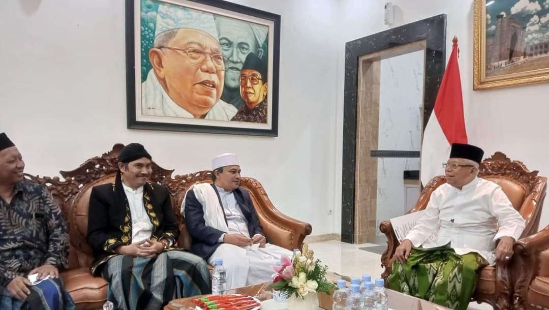 KH Ma'ruf Amin sebagai sesepuh masyarakat Banten dan ulama pesantren. (Foto:adi/ngopibareng.id)