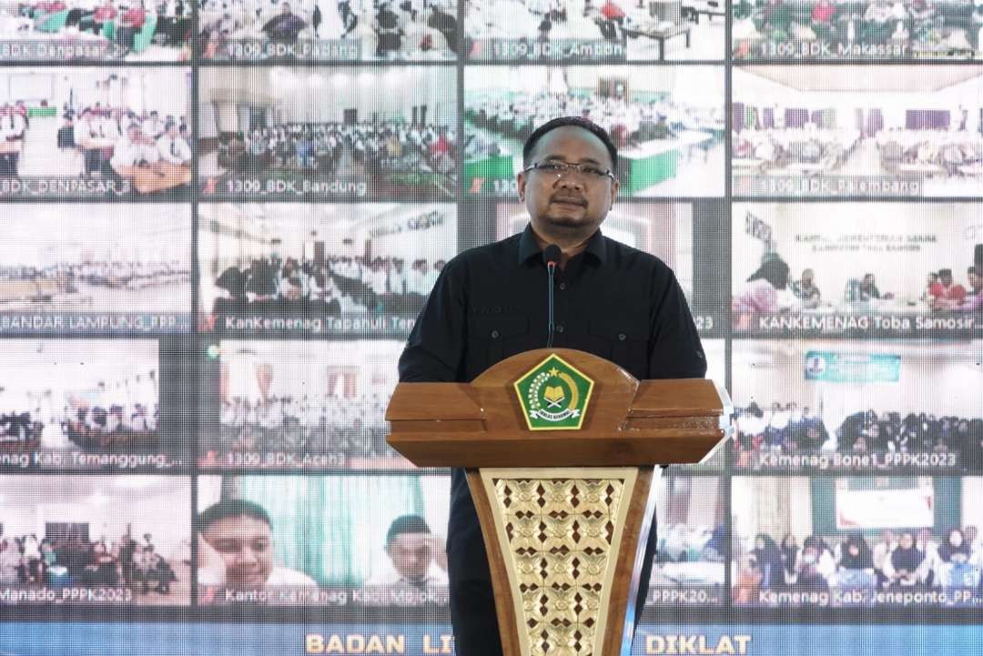 Menag Yaqut Cholil Qoumas membuka orientasi PPPK di Surabaya. (Foto: Istimewa)