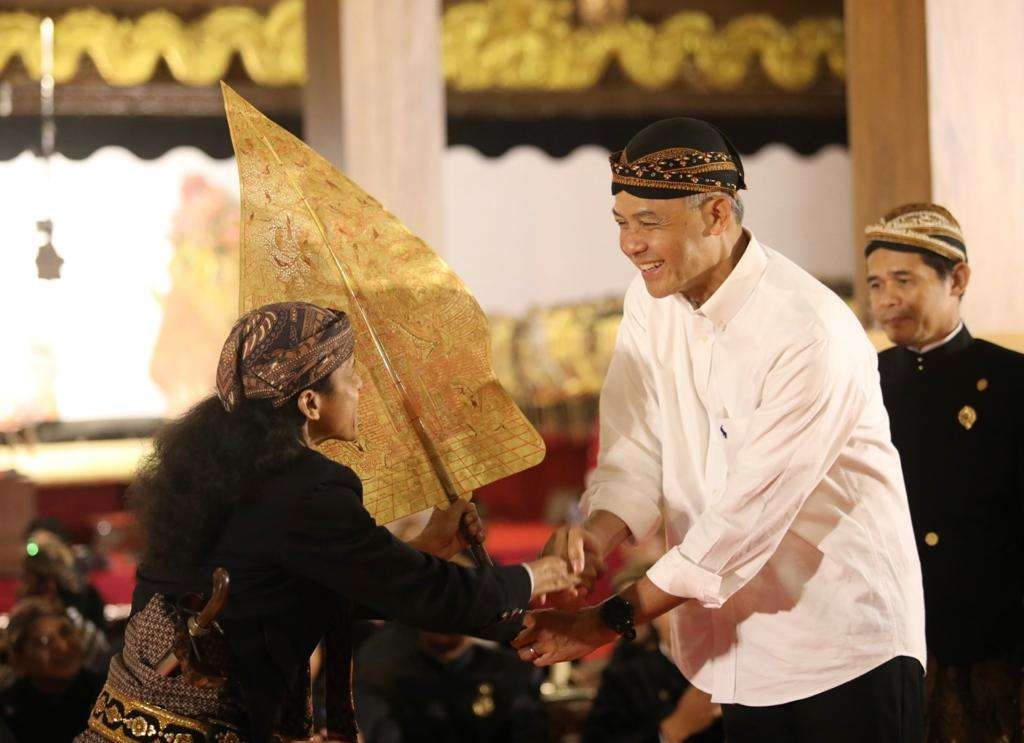 Komisi Penyiaran Indonesia sebut tayangan Ganjar Pranowo saat salat tak langgar aturan. Hasil itu diputuskan lewat rapat pleno. (Foto: Ist)