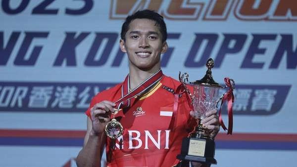 Jonatan Christie juara Hong Kong Open 2023, mundur dari Arctic Open. (Foto: X @INABadminton)