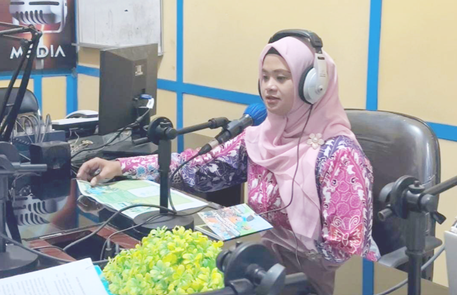 Ketua TP PKK Kabupaten Lumajang Musfarina Thoriq (Ning Farin) menjelaskan, Program Rumah Curhat akan ada di masing-masing desa di Lumajang. (Foto: Kominfo Lumajang)