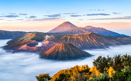 BNPB memang sejumlah perangkat deteksi dini erupsi Gunung Bromo. Mereka juga membekali warga sekitar alat deteksi dini, dengan penguatan respons. (Foto: Ist)