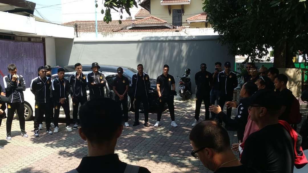 Dua penyerang legiun asing Flavio Silva dan Jefinho kemungkinan akan diturunkan saat Persik Kediri menghadapi Persikabo Bogor, Sabtu 23 September 2023  di stadion Wibawa Mukti Cikarang (Fendi Lesmana/ngopibareng.id)