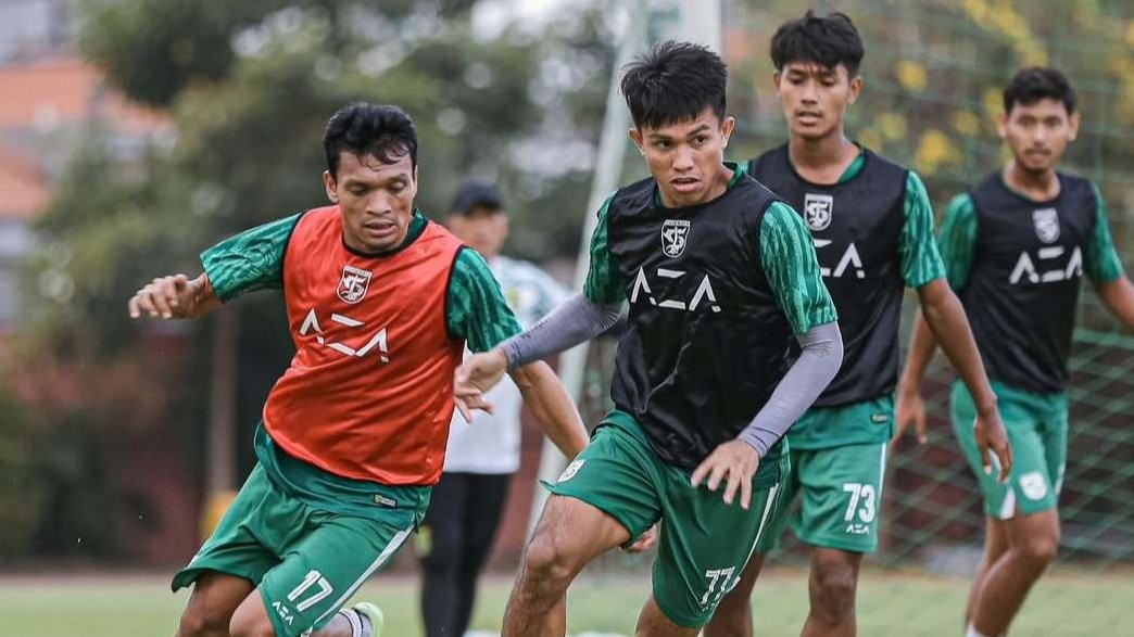 Skuad Persebaya lawan Arema di Stadion GBT, Sabtu 23 September 2023. (Foto: Instagram @officialpersebaya)