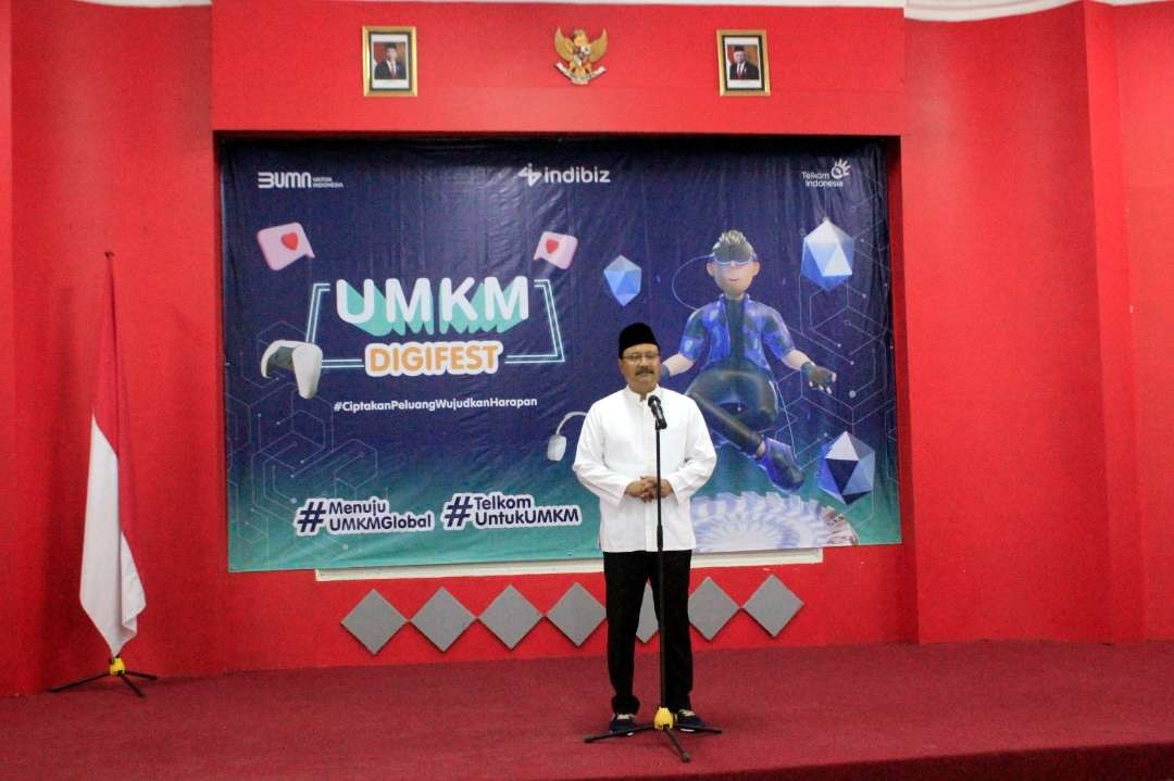 Walikota Pasuruan, Saifullah Yusuf (Gus Ipul) membuka secara resmi  UMKM Digital Festival (Digifest) yang digelar oleh Telkom Indonesia Witel Pasuruan pada, Selasa, 12 September 2023. (Foto: Pemkot Kota Pasuruan)