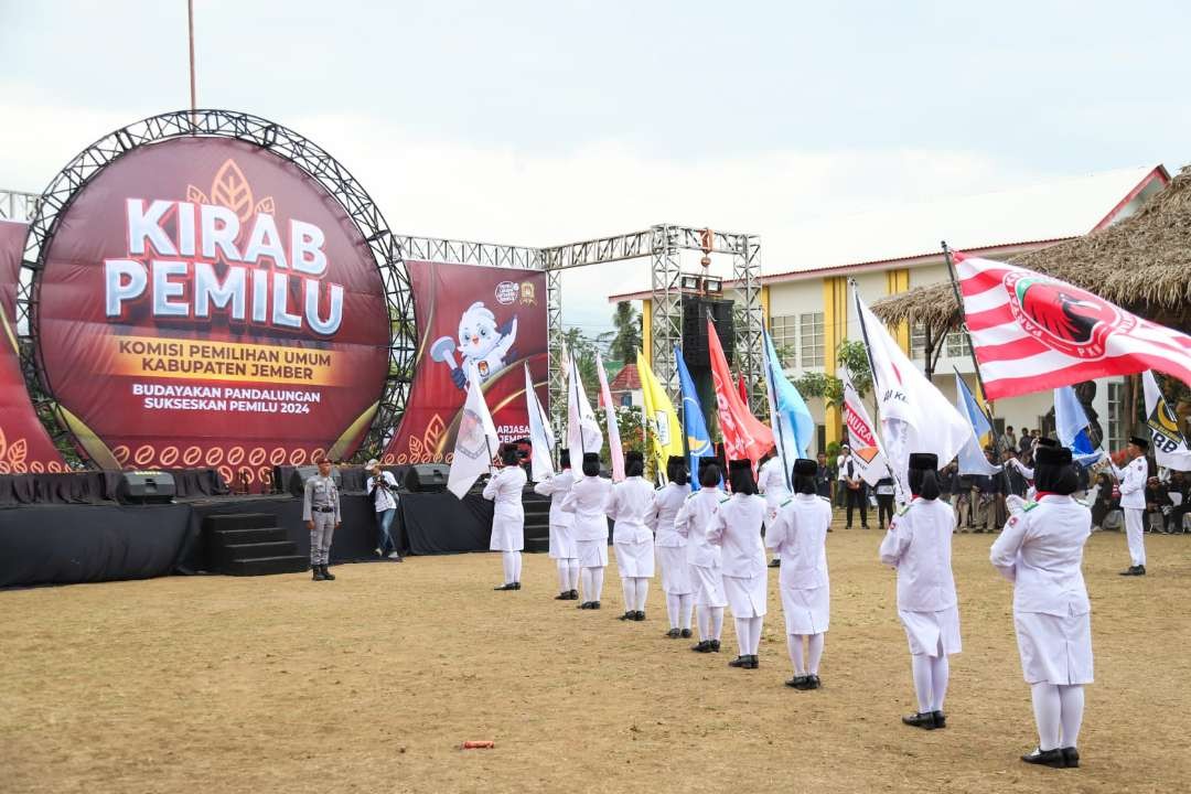 Susana kirab pemilu di Jember pada hari pertama di RTH Arjasa (Foto: Dok Kominfo Jember)