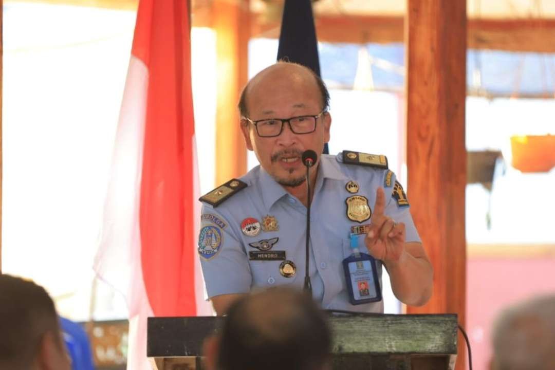 Kadiv Keimigrasian, Hendro Tri Prasetyo, soal prosedur permohonan paspor WNI sebagai pekerja migran. (Foto: Humas Kemenkumham Jatim)