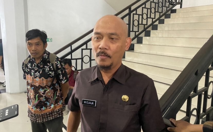 Kepala Dinas Perhubungan Kota Malang, Widjaja Saleh Putra ketika berada di Gedung DPRD Kota Malang (Foto: Lalu Theo/Ngopibareng.id)