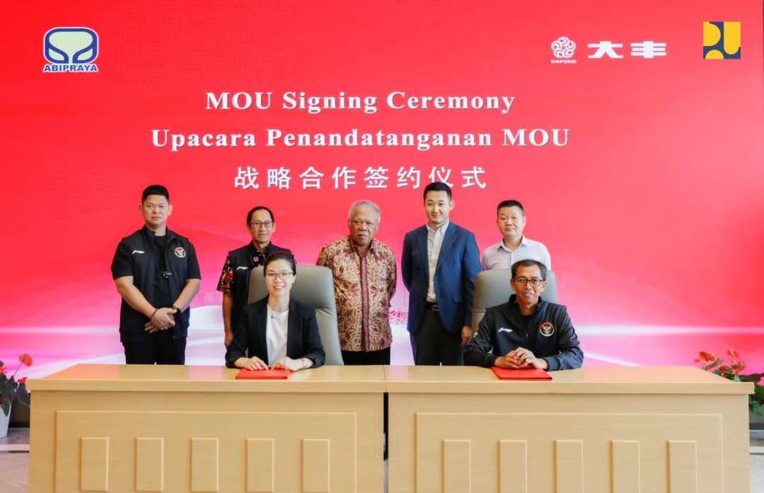 Menteri PUPR Basuki Hadimuljono menghadiri penandatanganan MoU antara PT Brantas Abipraya dengan Zhejiang Dafeng Industries di Hangzhou, China. (Foto: Dok. PUPR)