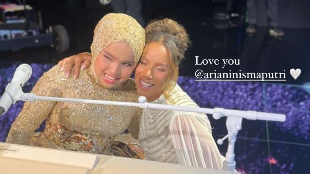 Penampilan Putri Ariani duet bersama Leona Lewis di babak final America's Got Talent (AGT) 2023. (Foto: Instagram @arianismaputri/AGT)