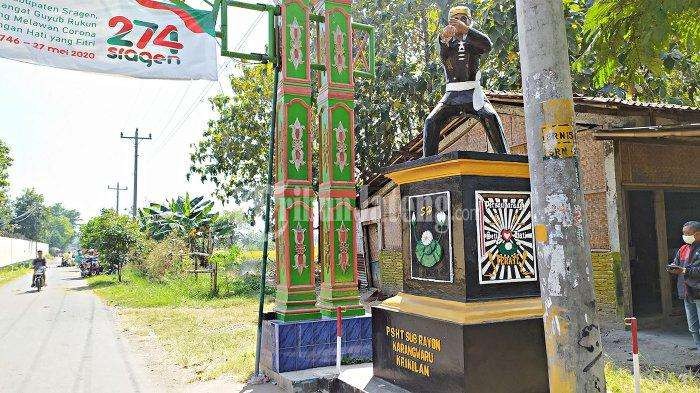 Pemerintah Kabupaten Tulungagung, menargetkan program penertiban tugu pencak silat yang banyak berdiri dan dibangun di sejumlah desa. (Foto: Ant)