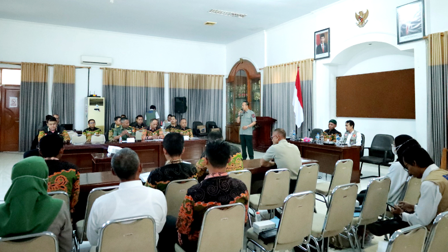 Pemerintah Kabupaten Lumajang memasang sejumlah alat sistem peringatan dini (EWS) di sepanjang jalur aliran lahar dingin Gunung Semeru. (Foto: Kominfo Lumajang)