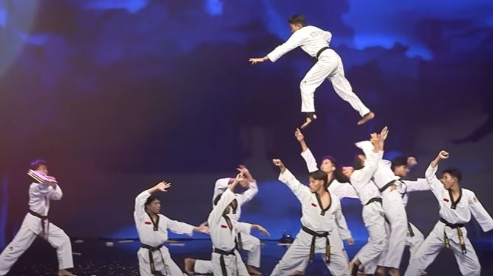 Penampilan NLION dalam Indonesia Got Talent. Kelompok ini juga dihadirkan dalam Kejurprov Taekwondo di Kota Kediri. (Foto: Instagram)