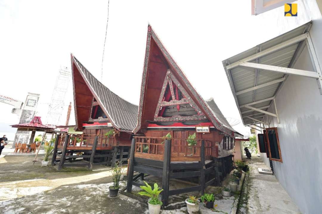 Sarana Hunian Pariwisata (Sarhunta) di Destinasi Pariwisata Super Prioritas (DPSP) Danau Toba, Sumatera Utara. (Foto: Dokumentasi Kementerian PUPR)