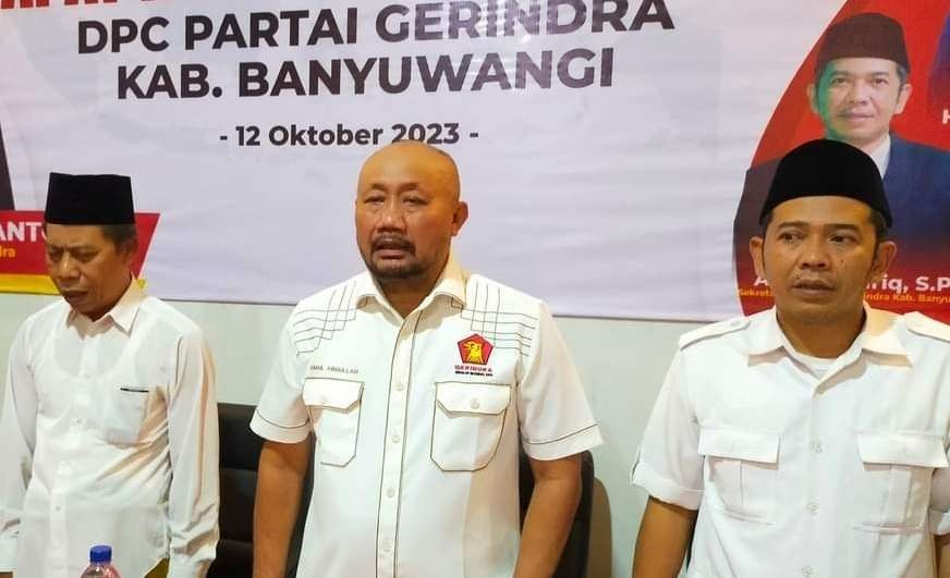 Ketua DPC Partai Gerindra Banyuwangi, Sumail Abdullah saat menggelar rapat dukungan untuk Gibran Rakabuming Raka sebagai bacawapres Prabowo Subianto (foto: istimewa)