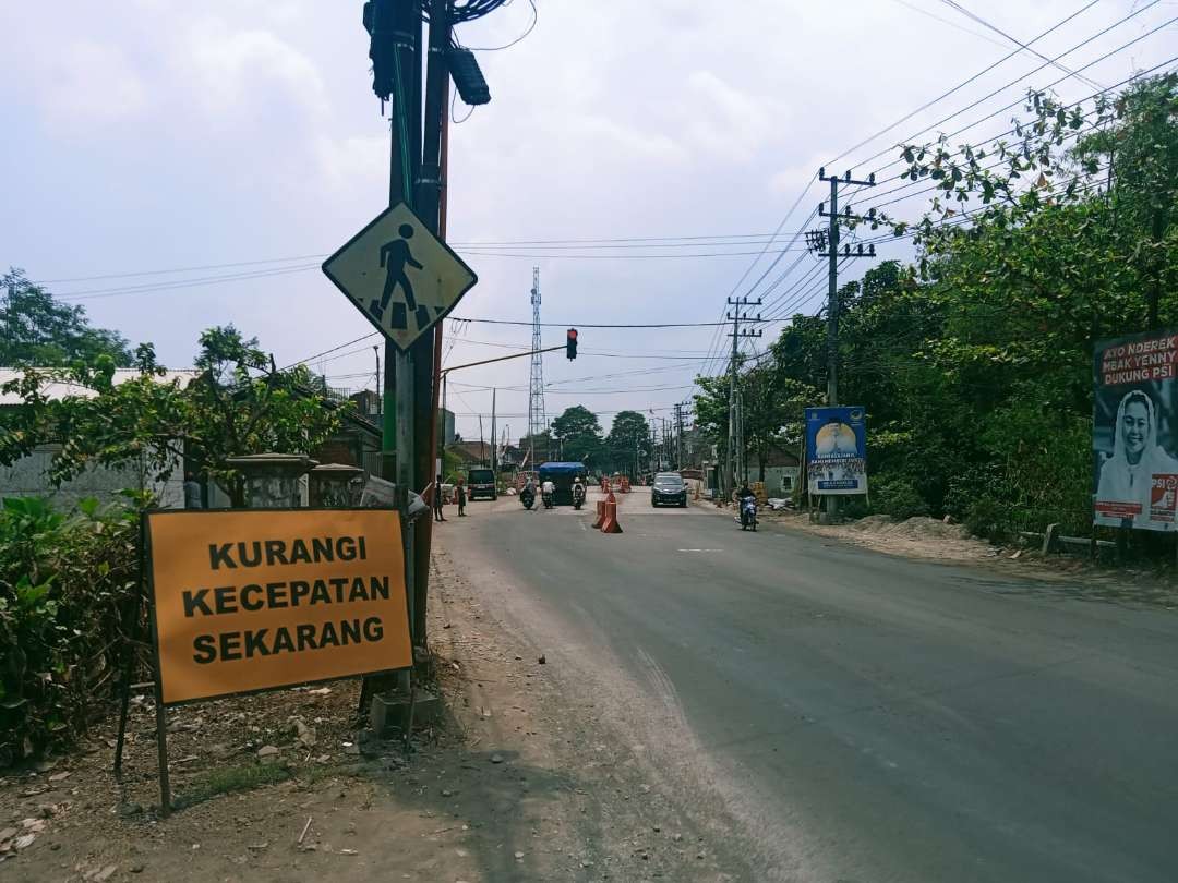 Kondisi arus lalu lintas di Jembatan Wirolegi sudah normal kembali (Foto: Rusdi/Ngopibareng.id)