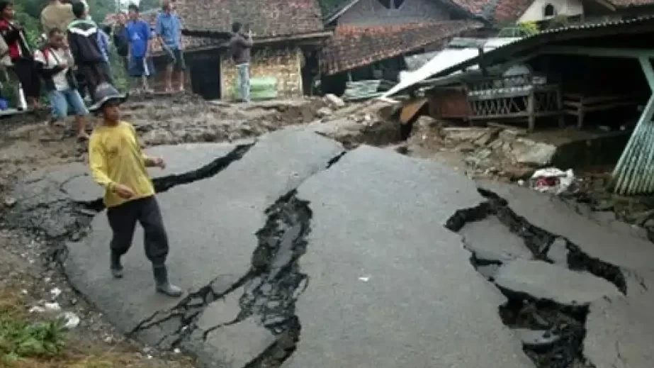 Badan Penanggulangan Bencana Daerah (BPBD) Kabupaten Tulungagung, Jawa Timur sampai saat ini belum bisa merelokasi 16 KK korban tanah bergerak. (Foto: Dok BPBD Tulungagung)