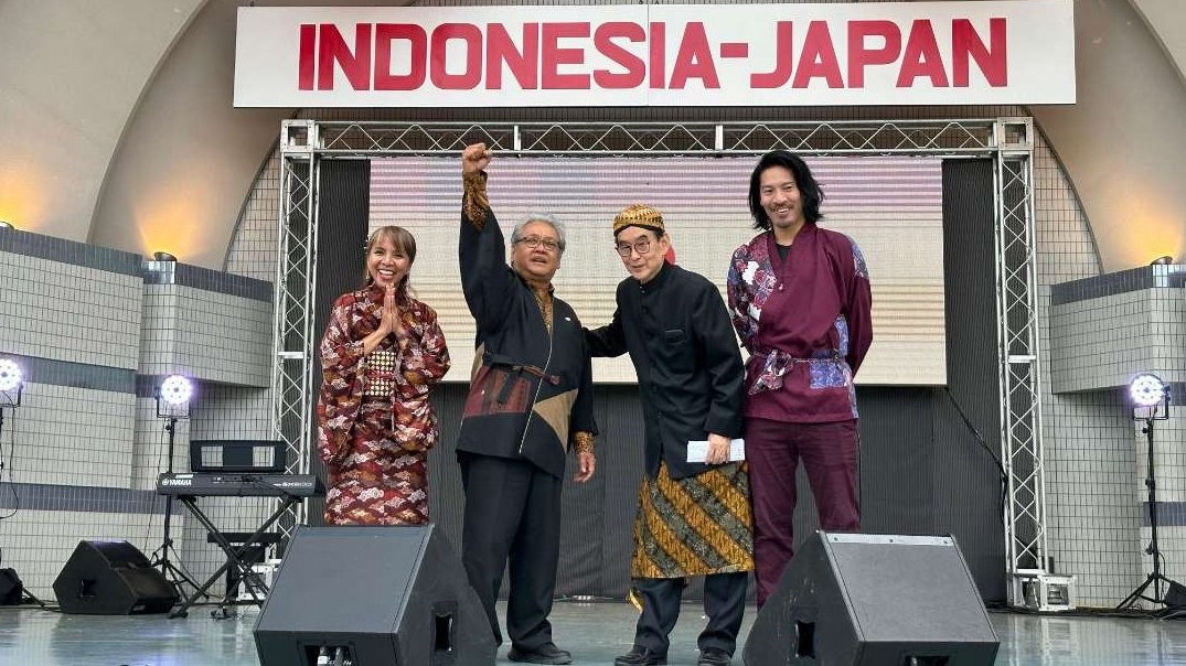 Duta Besar Republik Indonesia (Dubes RI) untuk Jepang Heri Akhmadi resmi membuka Indonesia – Japan Friendship Festival (IJFF) 2023 di Yoyogi Park, Tokyo. (Foto: Dok KBRI Tokyo)