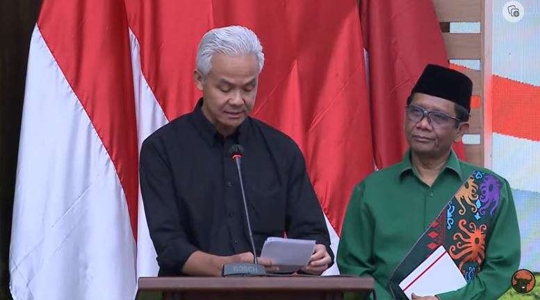 Mahfud MD saat mendampingi Ganjar Pranowo memberikan sambutan. (Foto: Tangkapan Layar)