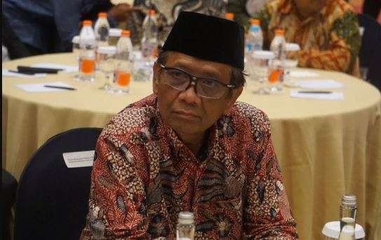 Menko Polhukam Mahfud MD digadang-gadang jadi bakal cawapres untuk Ganjar Pranowo di Pilpres 2024. (Foto: Istimewa)