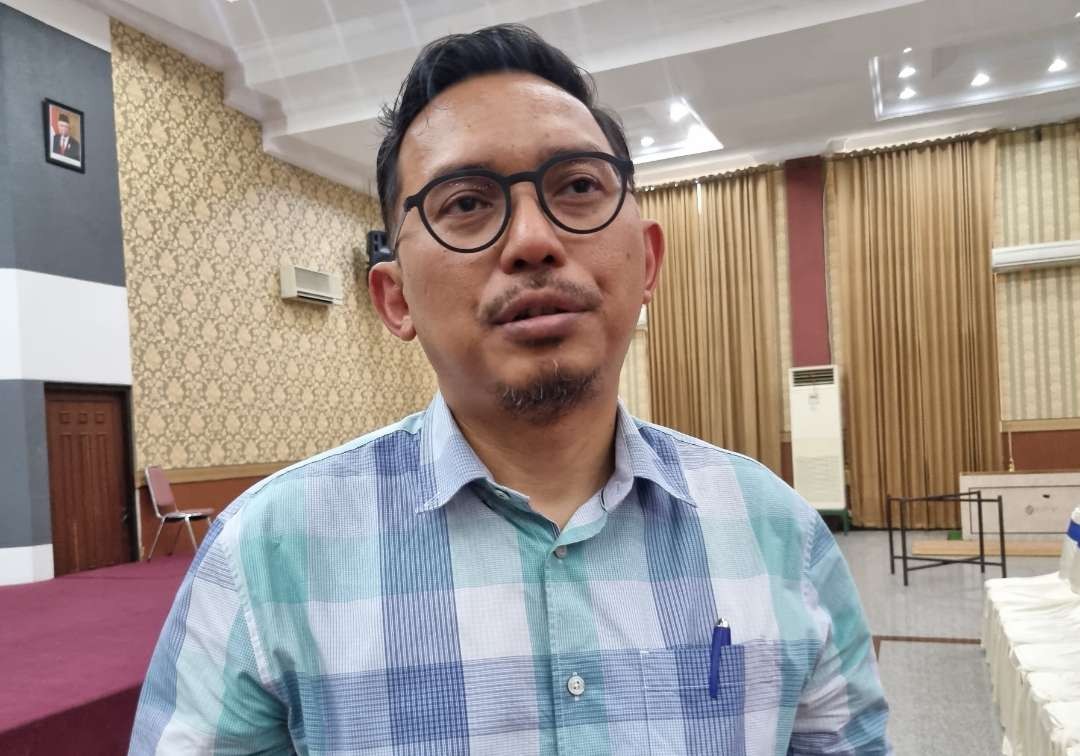 Dokter Achmad Chusnu Romdhoni, Guru Besar Fakultas Kedokteran (FK) Universitas Airlangga (Unair) saat mengatakan mengenai gejala Kanker Nasofaring. (Foto: Pita Sari/Ngopibareng.id)