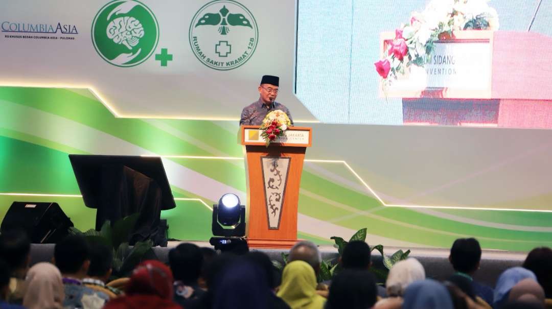 Menko PMK Menyampaikan keynote speech sekaligus membuka acara Seminar Nasional Persi (Perhimpunan Rumah Sakit Seluruh Indonesia)  XXI, Seminar Tahunan Patient Safety XVII dan Hospital Expo XXXV di Plenary Hall, Jakarta Convention Center (18 Oktober 2023) (foto: HMS pmk)